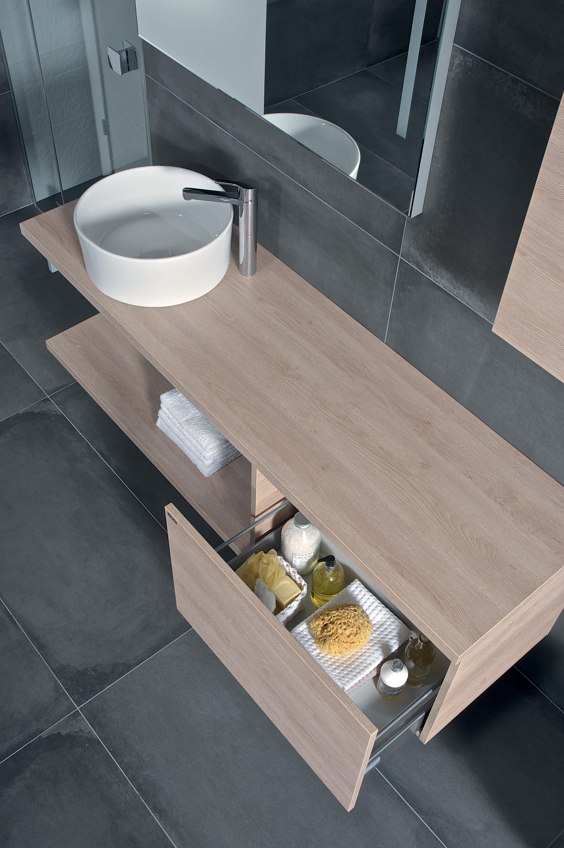 Umyvadlové desky Cubito H46J422010...1 Jika